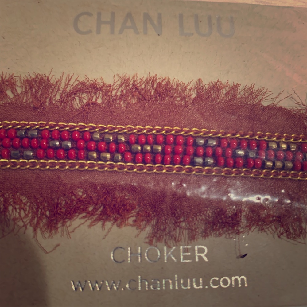 Chan Lulu chocker